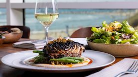 מסעדת פליים במלון קרלטון תל אביב, צילום: איתיאל ציון